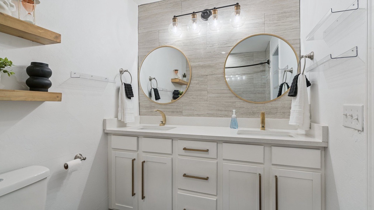 Photo of Bathroom in Central Oklahoma City