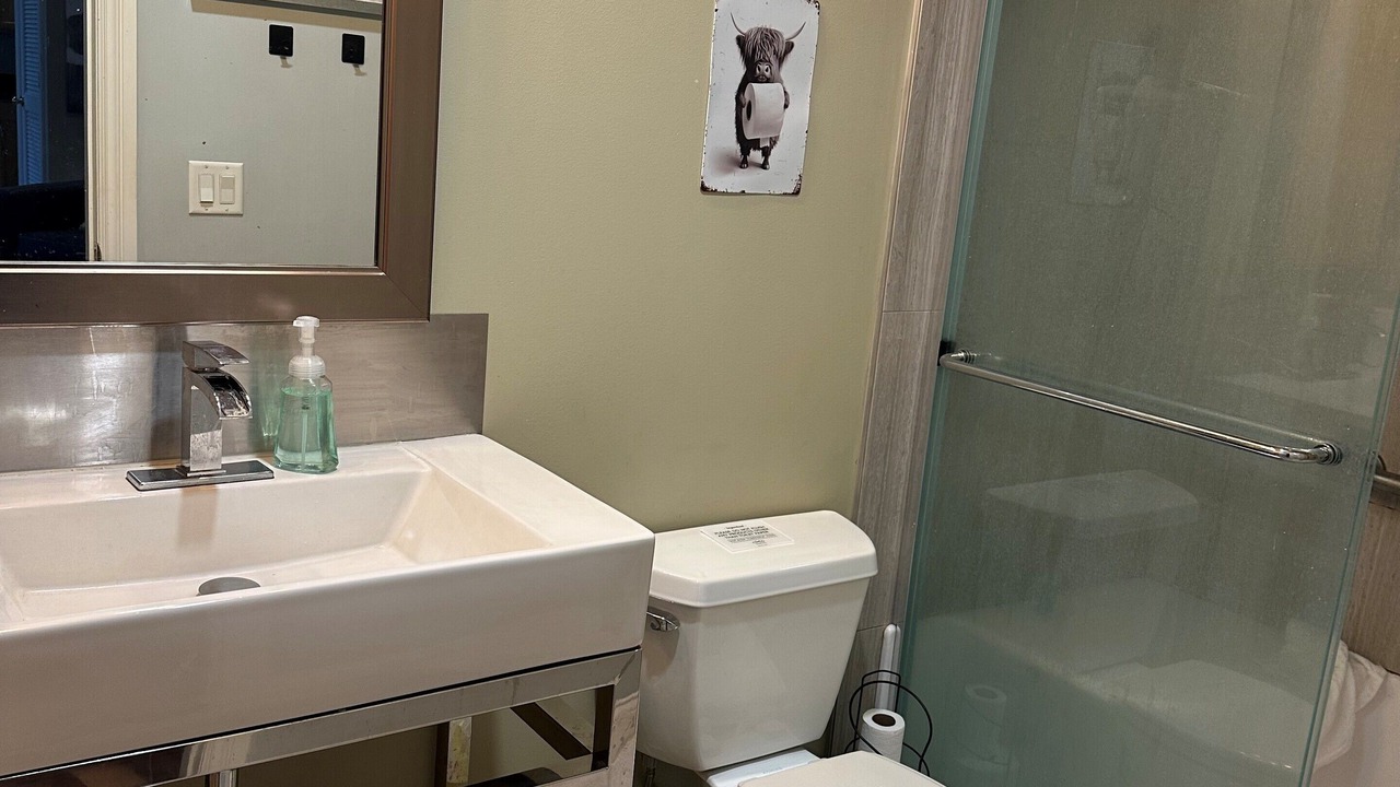Photo of Bathroom in Downtown Lincoln