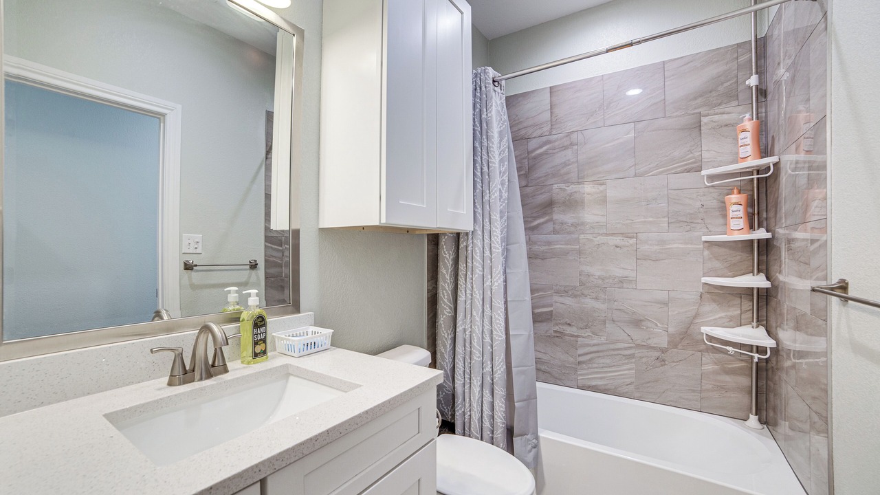 Photo of Bathroom in Oak Point