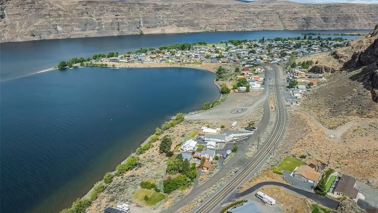 Photo of Outdoor in Sunland Estates
