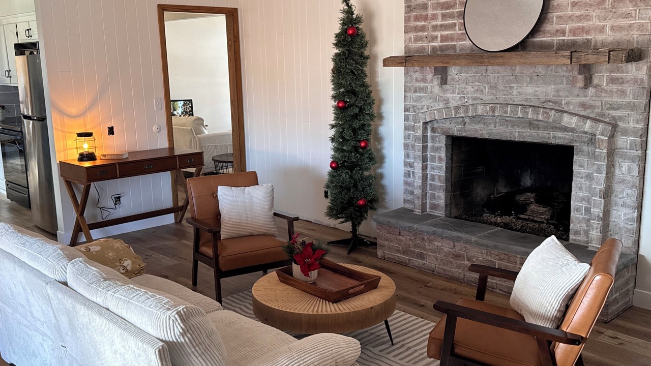 Photo of Livingroom in Parkville