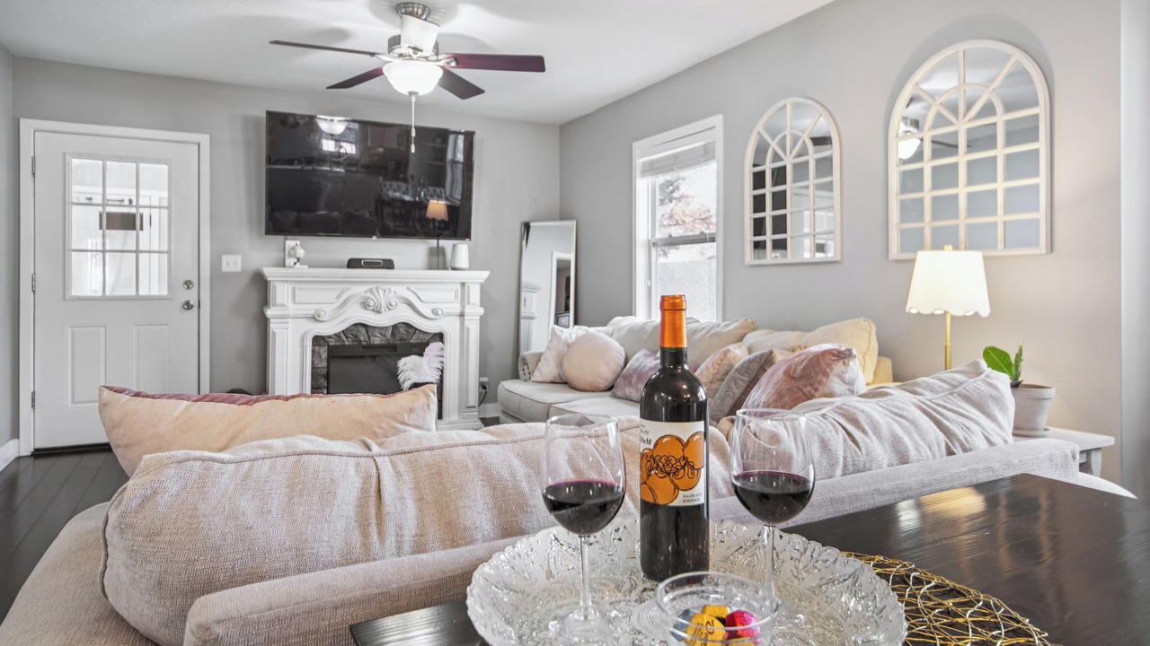 Photo of Livingroom in Des Moines