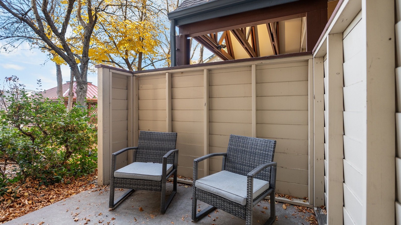 Photo of Patio Balcony in Englewood