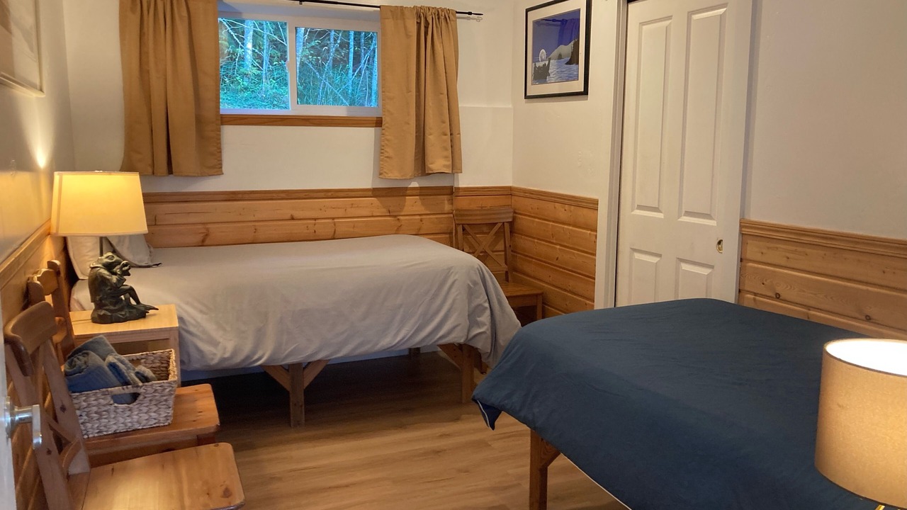 Photo of Bedroom in Eastsound