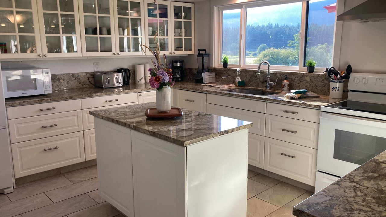 Photo of Kitchen in Eastsound