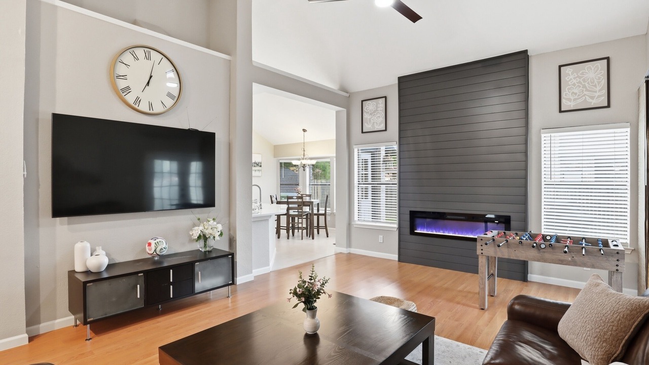 Photo of Livingroom in South Arlington