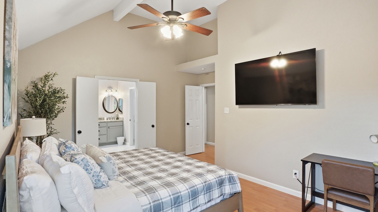 Photo of Bedroom in South Arlington