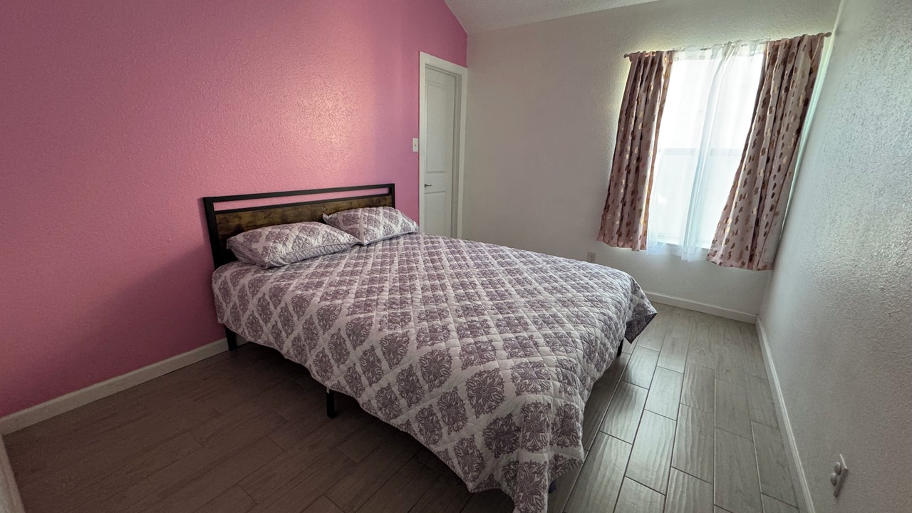 Photo of Bedroom in Biggs Field