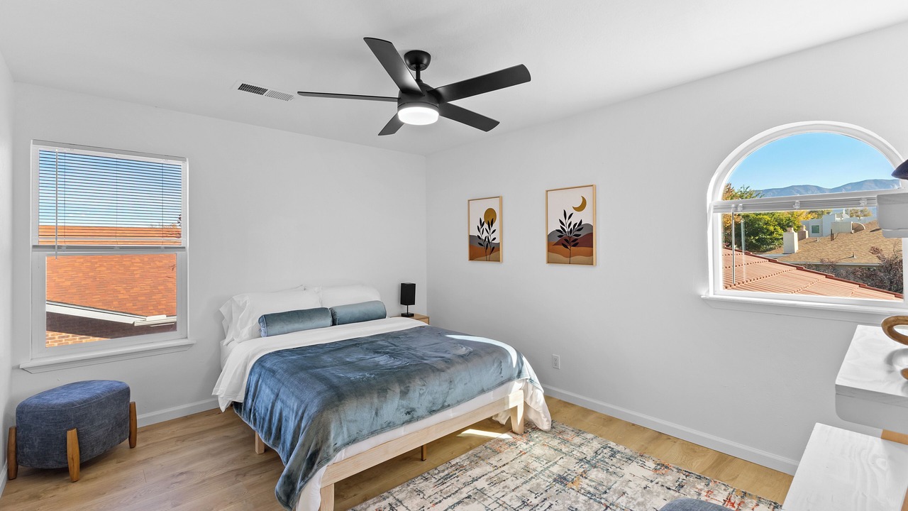 Photo of Bedroom in Northeast Heights