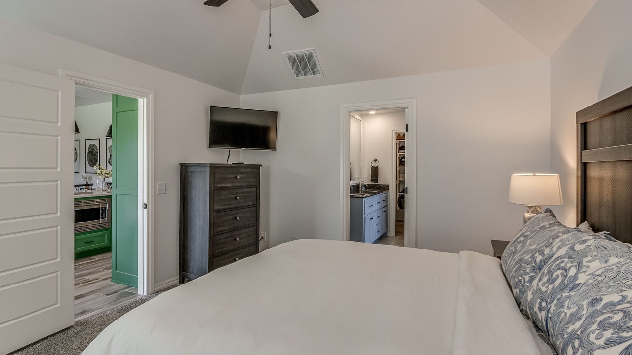 Photo of Bedroom in Yukon