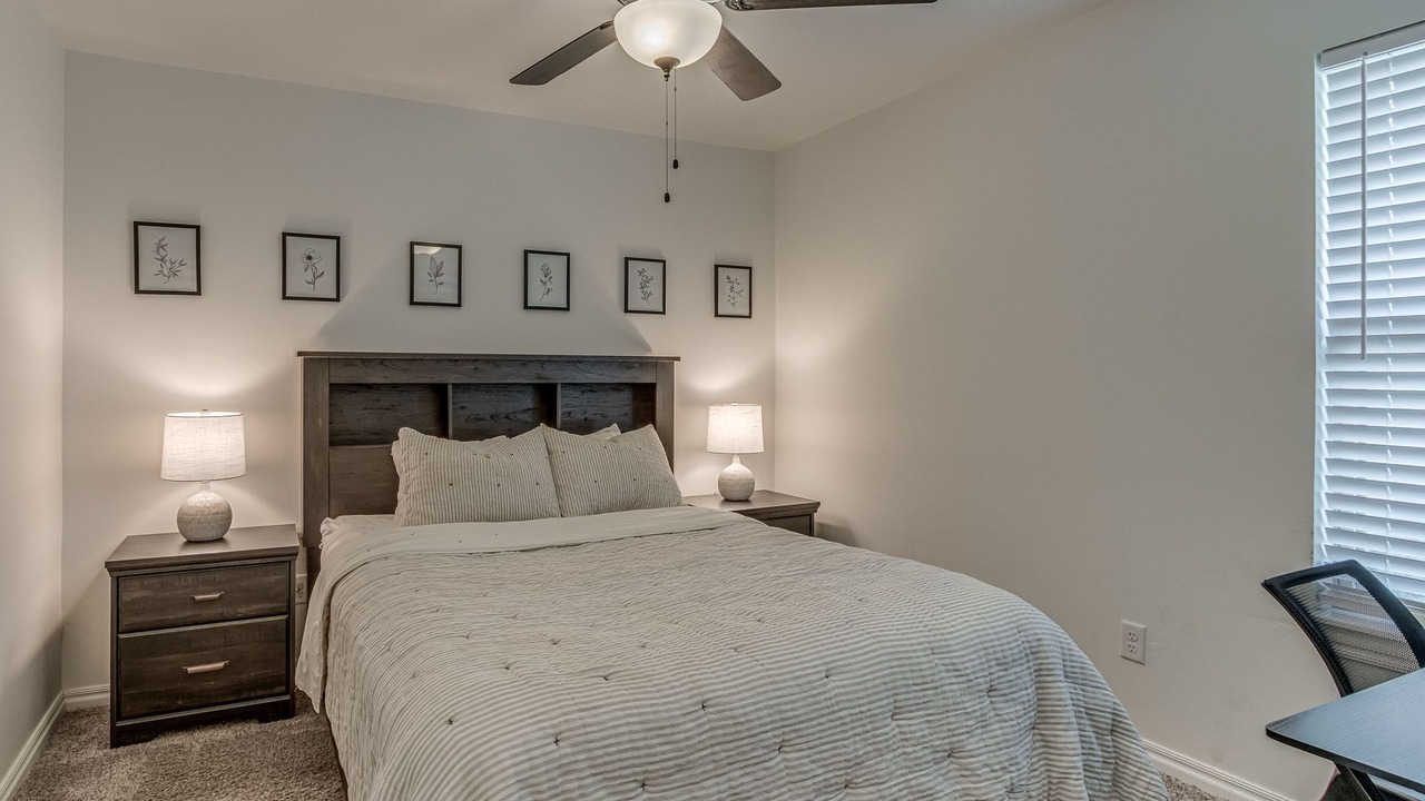 Photo of Bedroom in Yukon