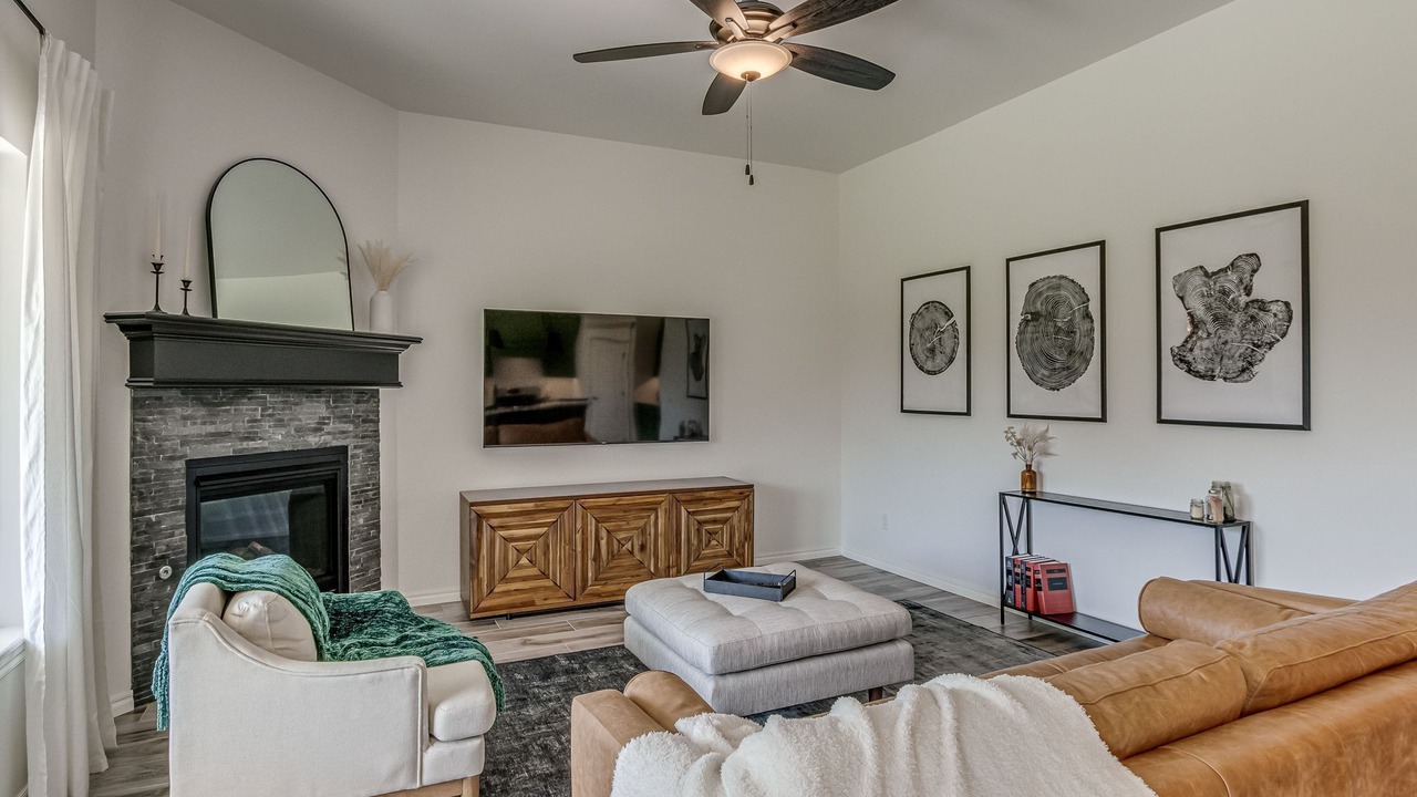 Photo of Livingroom in Yukon