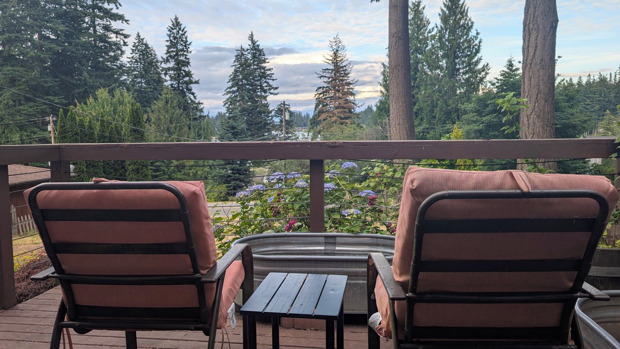 Photo of Patio Balcony in Lake Goodwin
