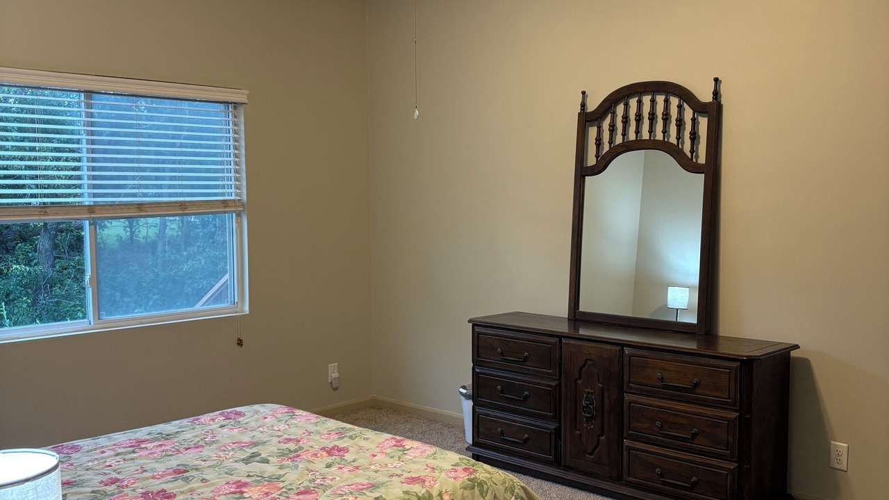 Photo of Bedroom in Millard