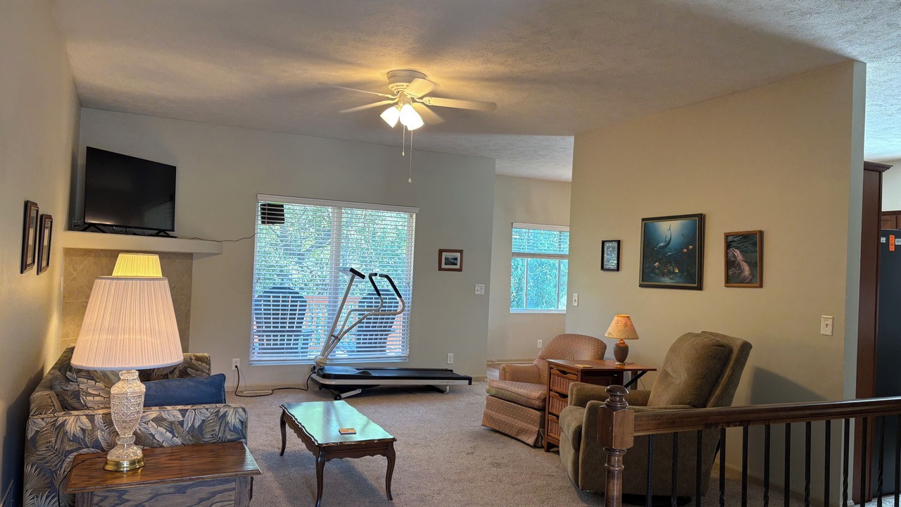 Photo of Livingroom in Millard