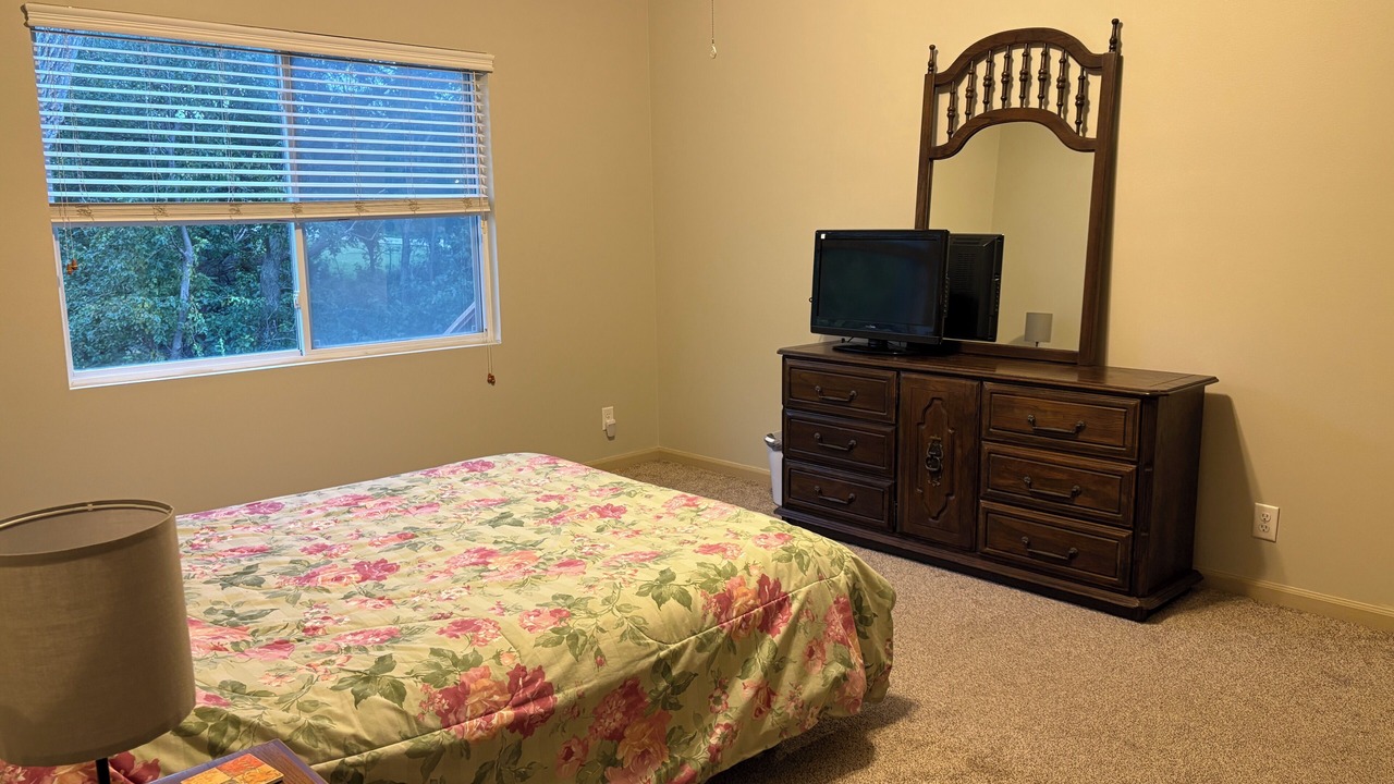 Photo of Bedroom in Millard