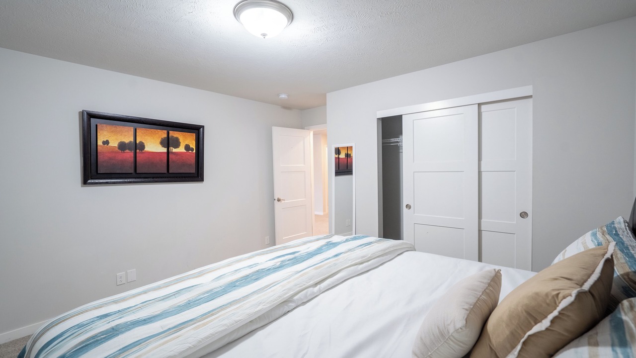 Photo of Bedroom in Elkhorn