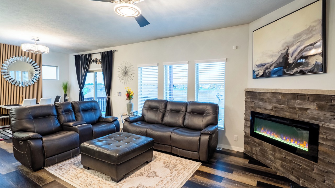 Photo of Livingroom in Elkhorn