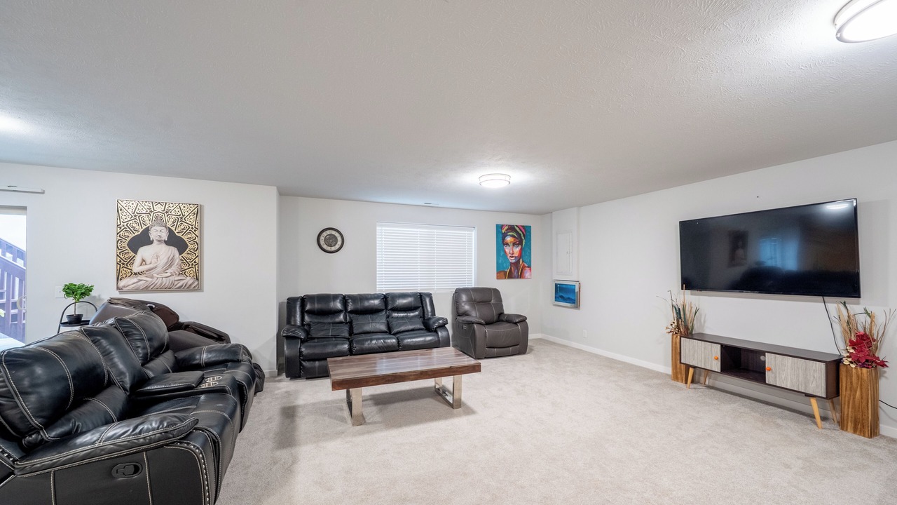 Photo of Livingroom in Elkhorn