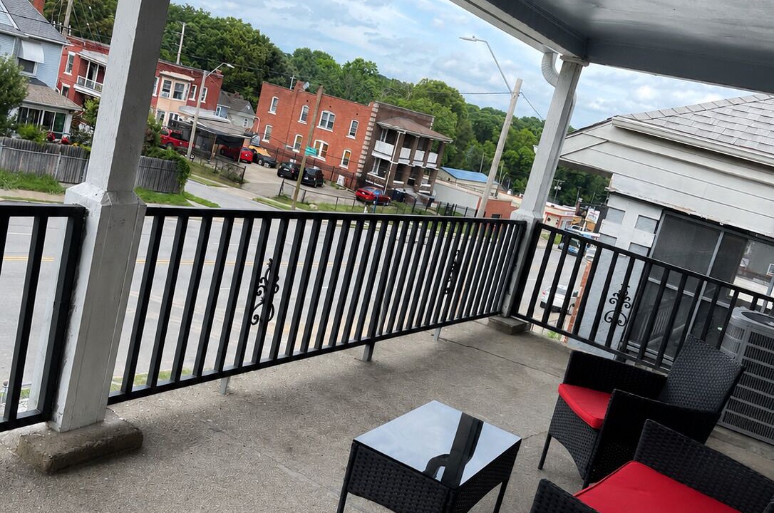 Photo of Patio Balcony in Northeast Kansas City
