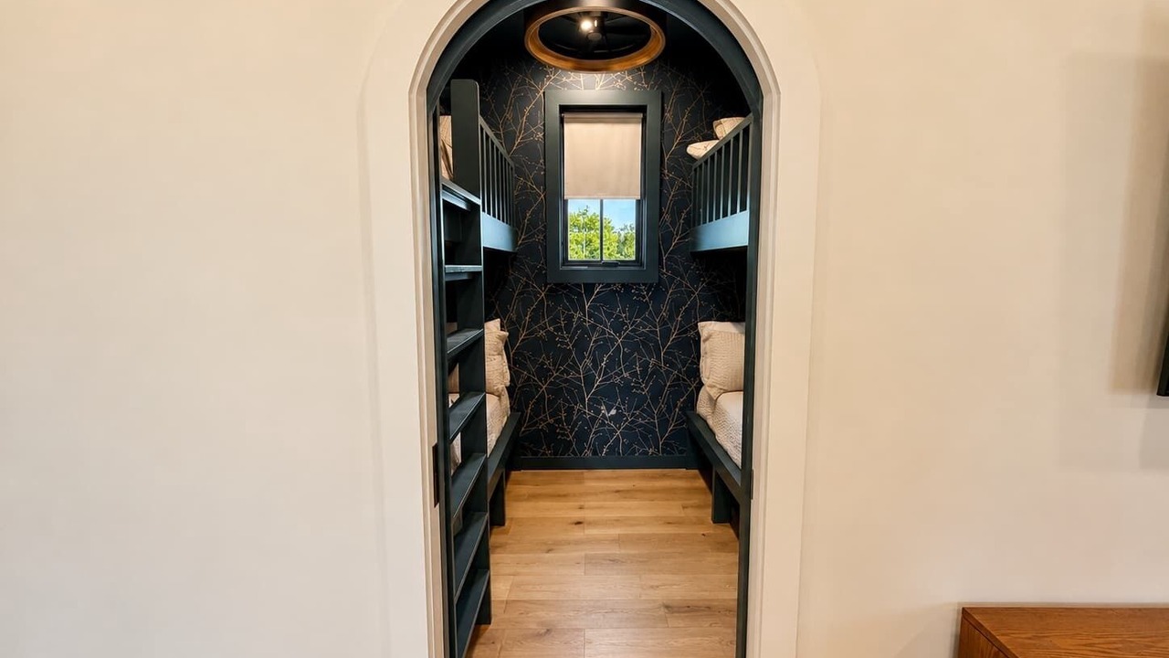 Photo of Bedroom in Eufaula