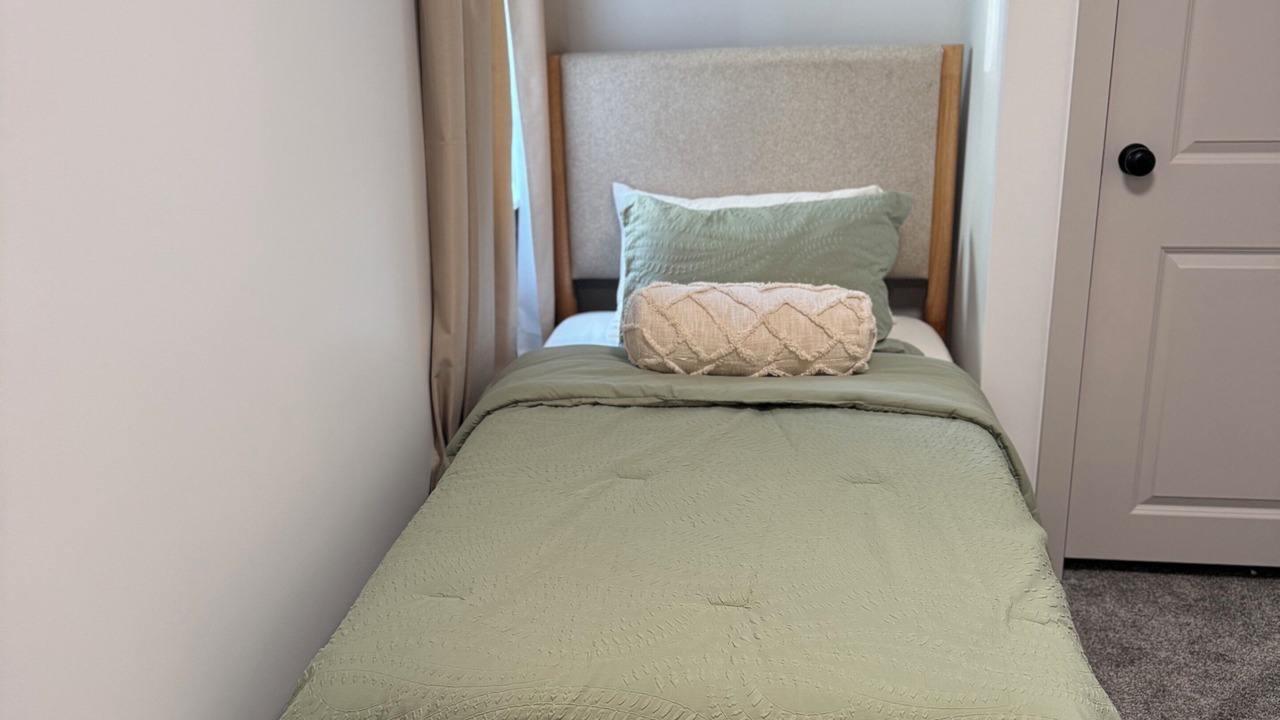 Photo of Bedroom in Englewood