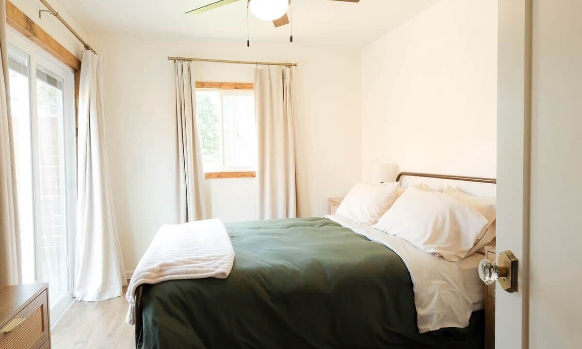 Photo of Bedroom in Oroville