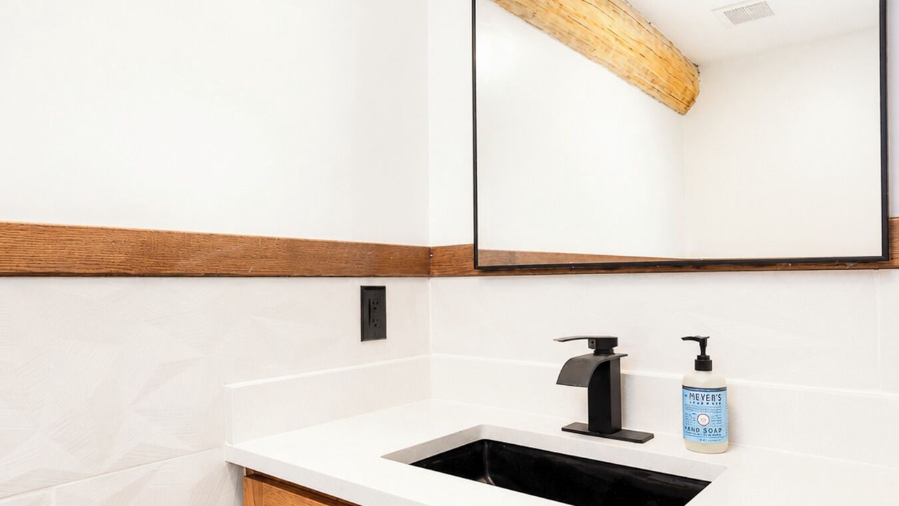 Photo of Bathroom in Black Hawk