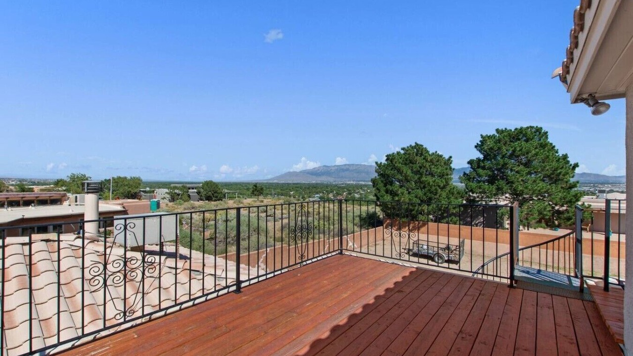 Photo of Patio Balcony in West Bluff