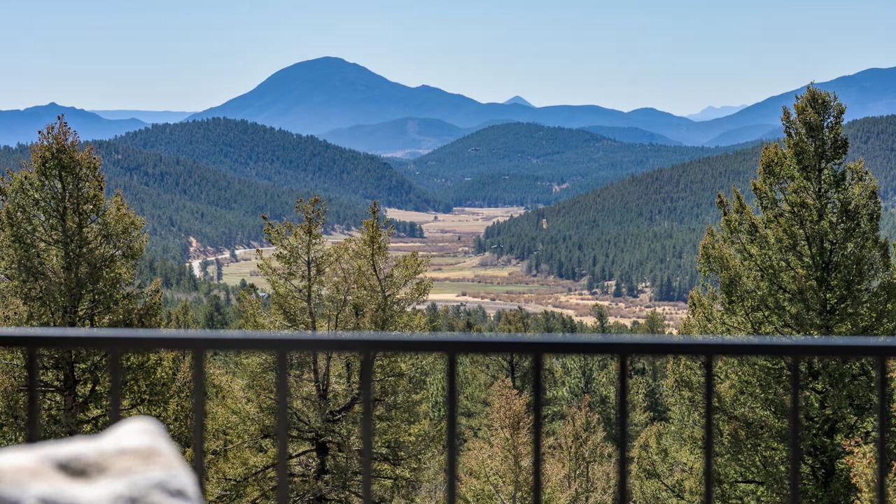 Photo of Outdoor in Bailey