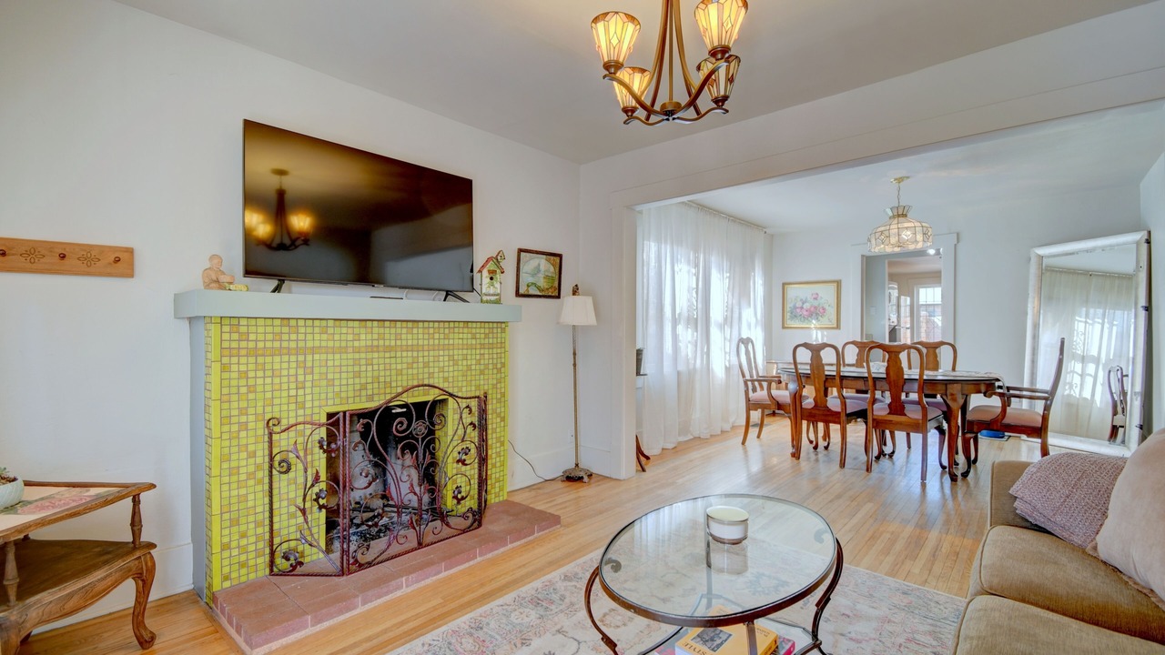 Photo of Livingroom in Downtown Albuquerque