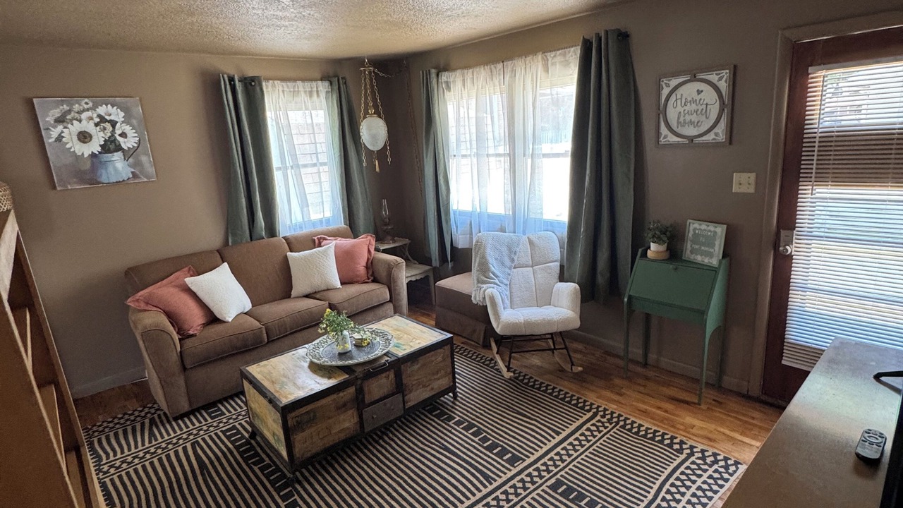 Photo of Livingroom in Fort Morgan