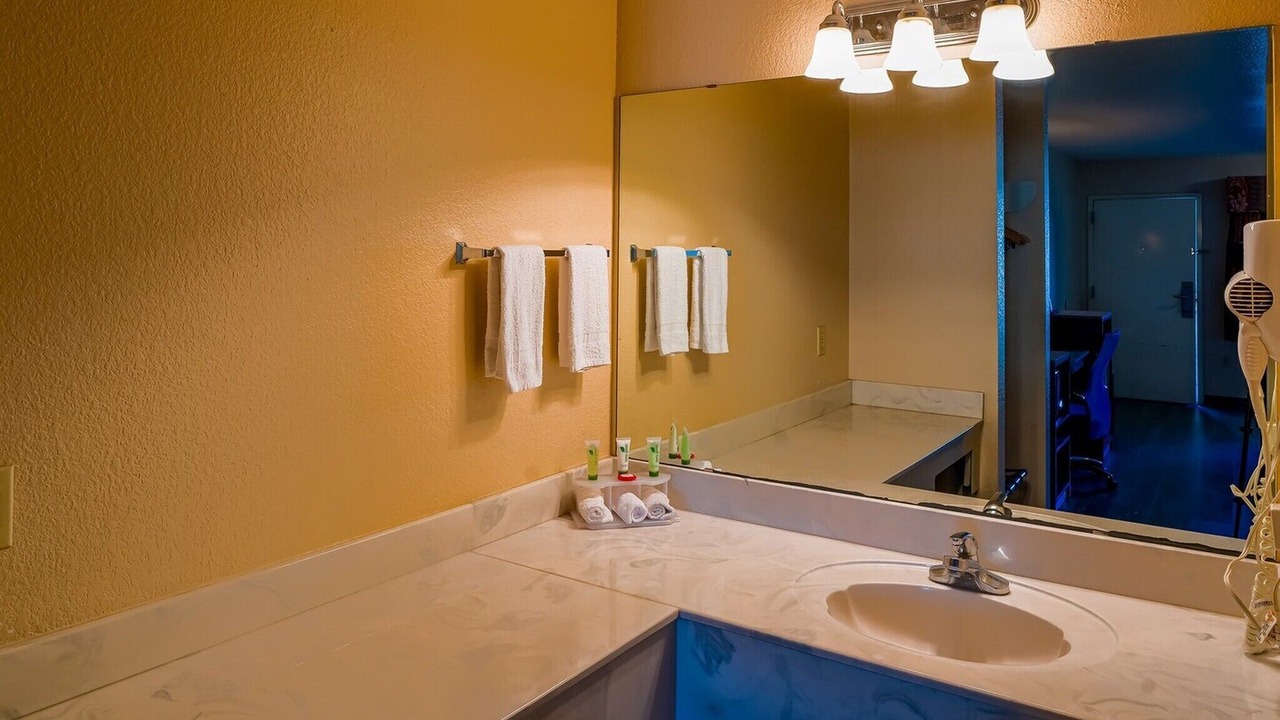 Photo of Bathroom in Sweet Home