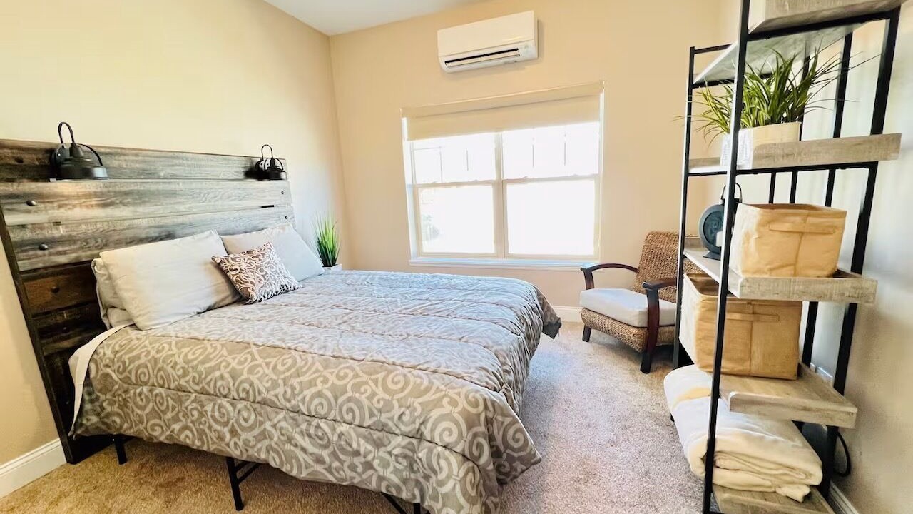Photo of Bedroom in Golden