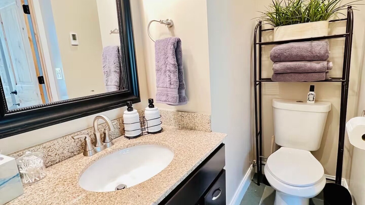 Photo of Bathroom in Golden
