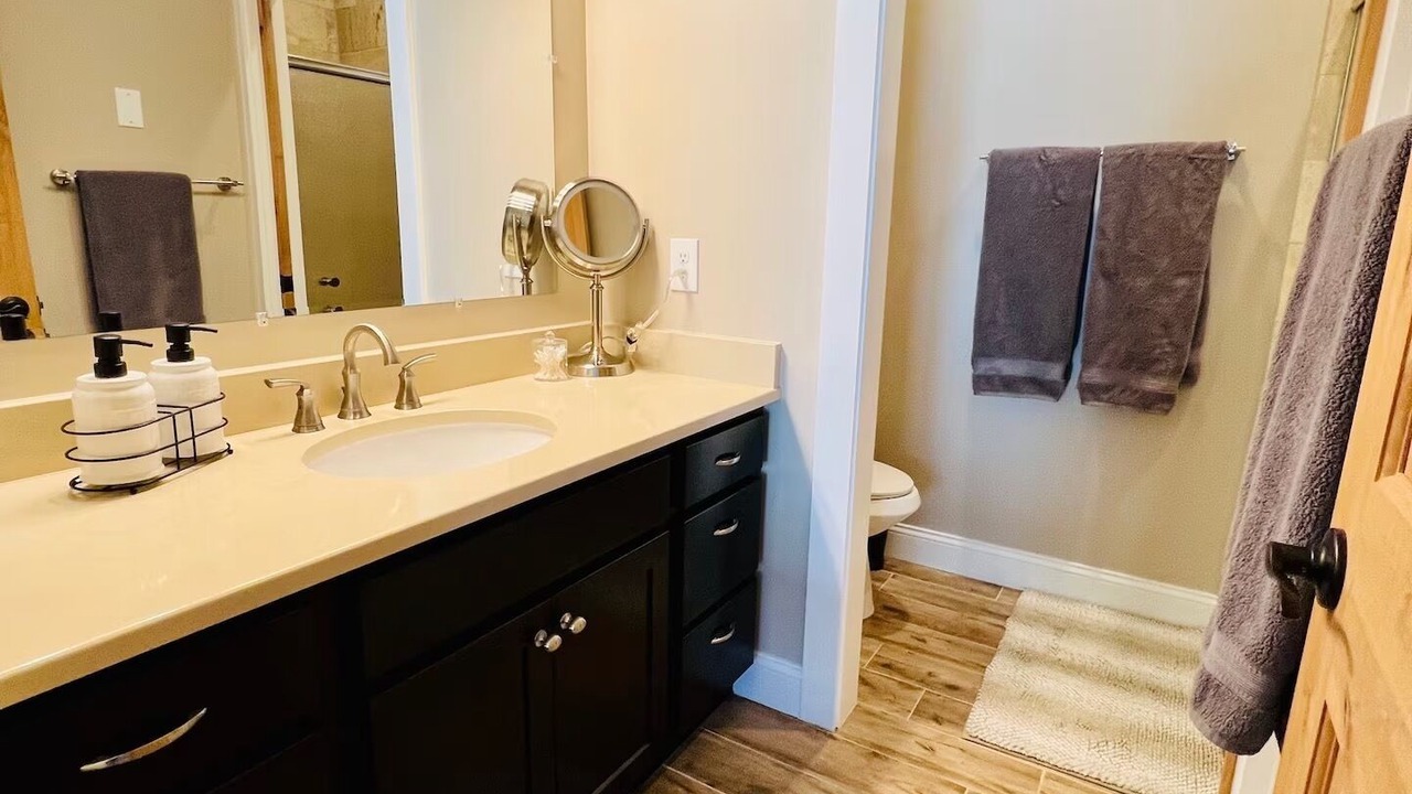 Photo of Bathroom in Golden