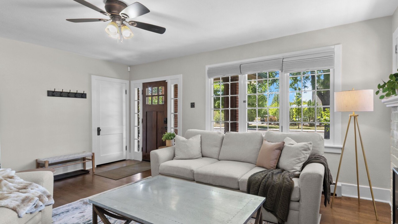 Photo of Livingroom in Cheyenne
