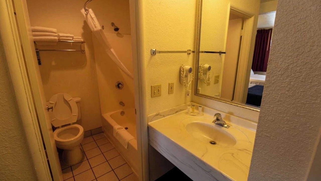 Photo of Bathroom in Pendleton