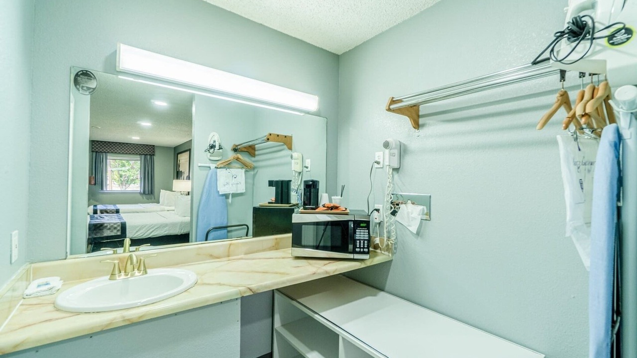 Photo of Bathroom in Ira