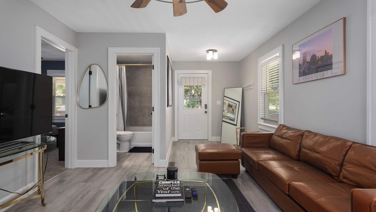 Photo of Livingroom in North Kansas City