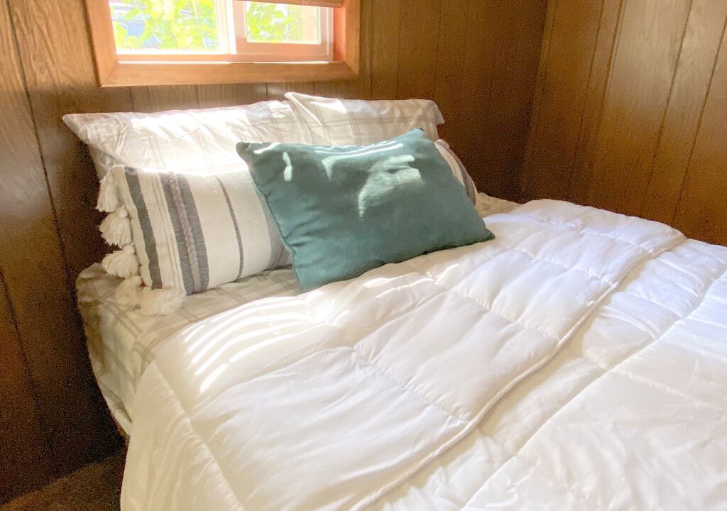 Photo of Bedroom in Garden Valley