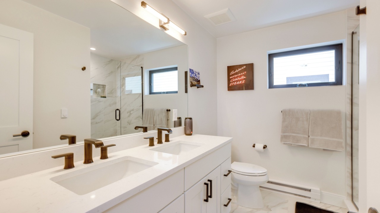 Photo of Bathroom in West Colfax