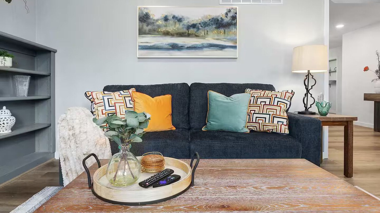 Photo of Livingroom in Lenexa