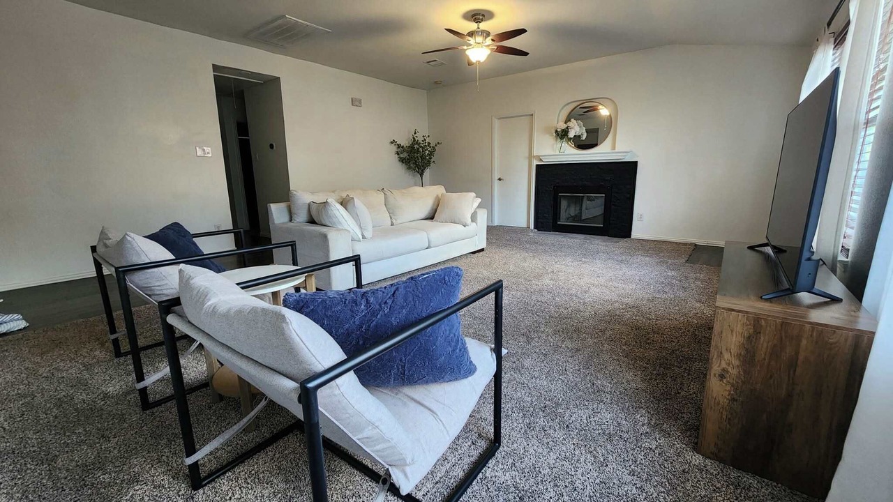 Photo of Livingroom in Little Elm