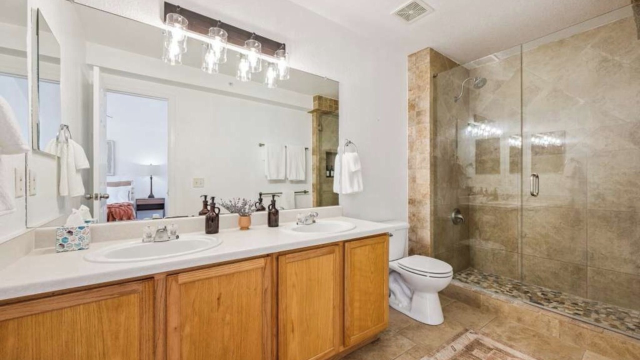Photo of Bathroom in Commerce City