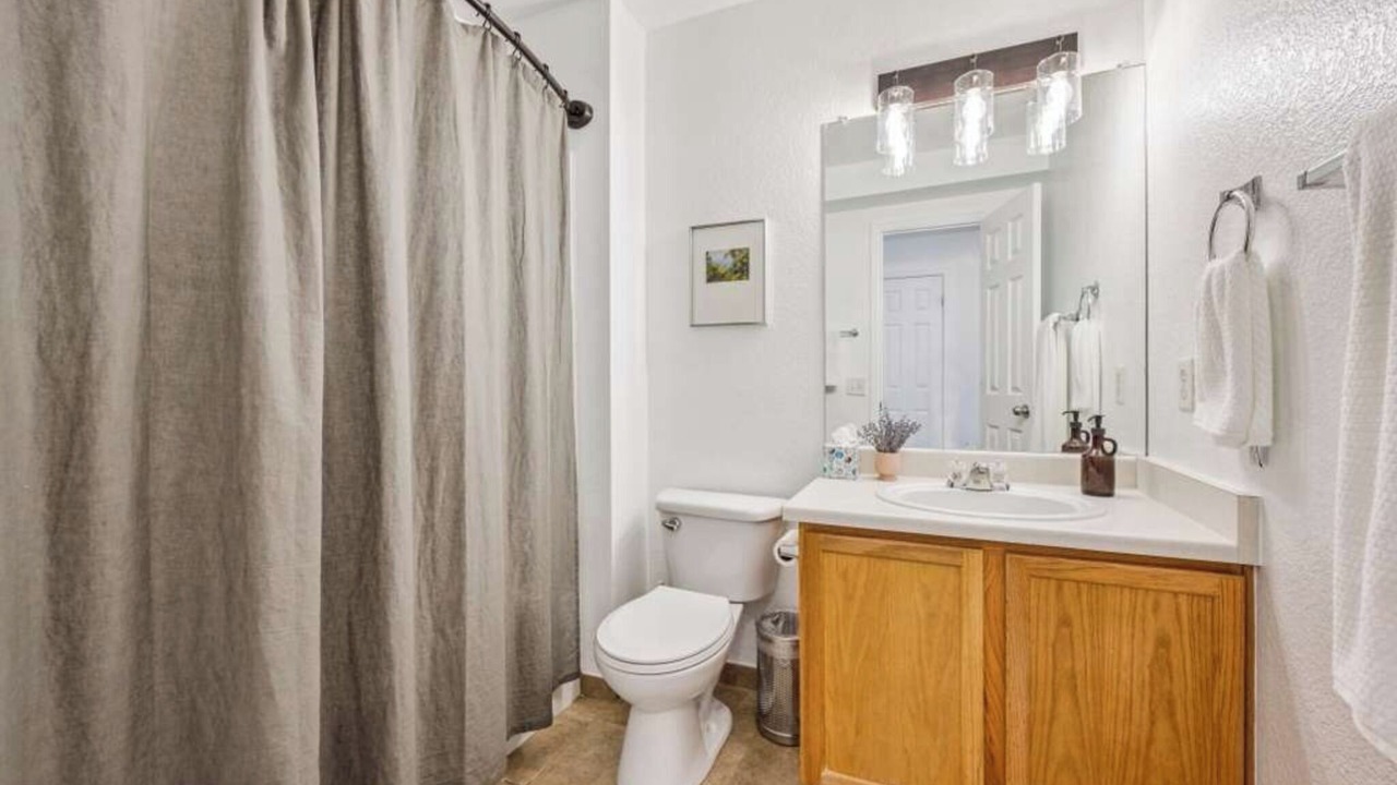 Photo of Bathroom in Commerce City