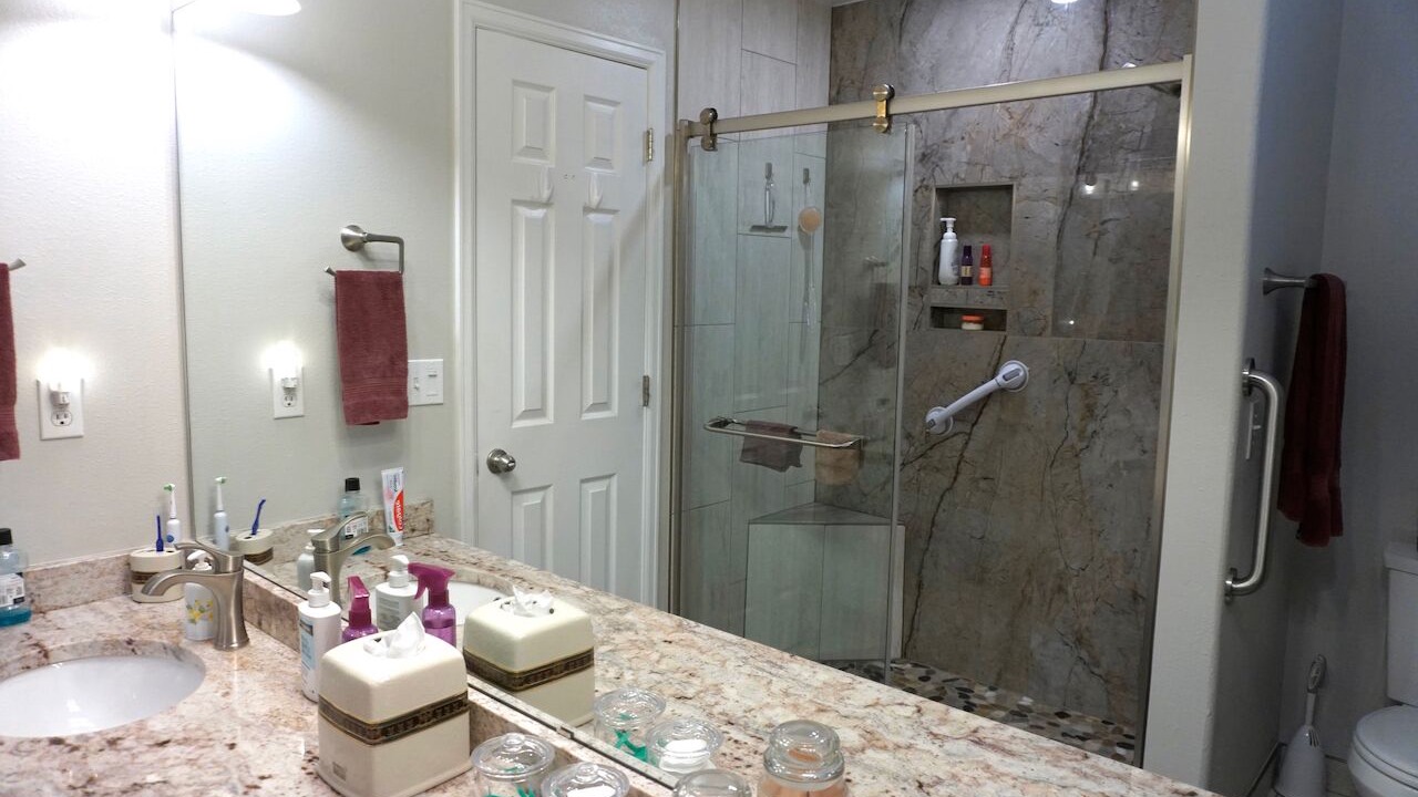 Photo of Bathroom in Superior