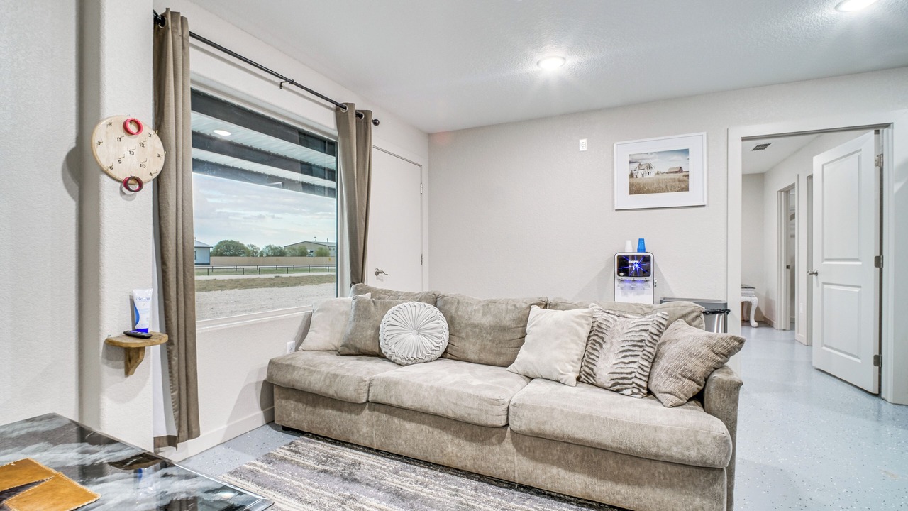 Photo of Livingroom in Seminole