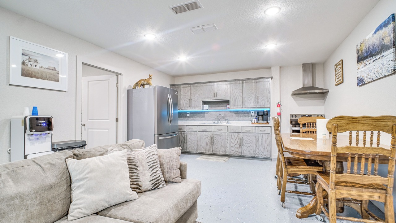 Photo of Livingroom in Seminole