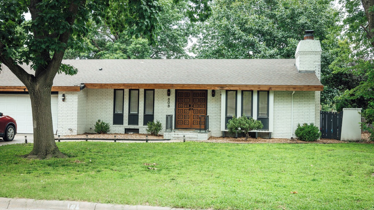 Photo of Outdoor in Hutchinson